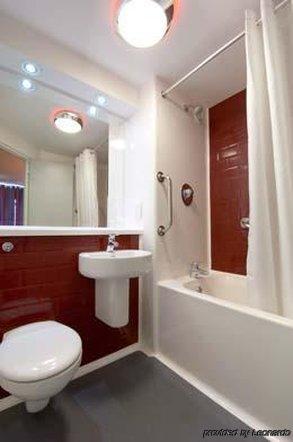 The Learmonth Hotel 2*