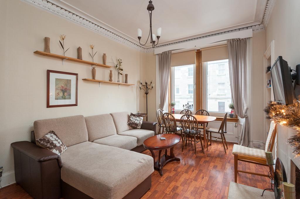 Pitt Street Apartment Beautiful Spacious Apartment Free Parking And Free Sanitizer Apartment *