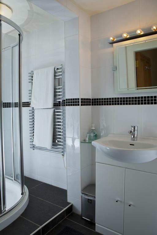 4kt 3* Edinburgh