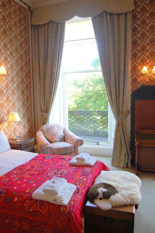 Regent Terrace, Central And Charming, Quiet Apartment *