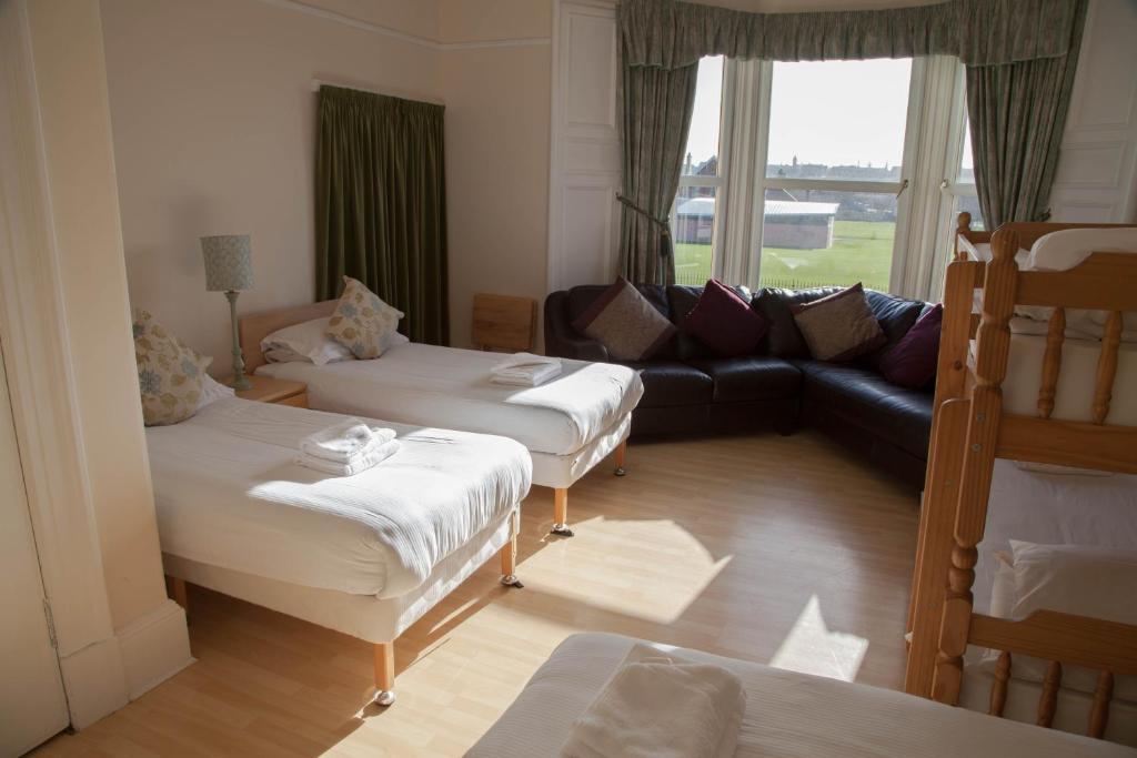 Garfield Bed & Breakfast 4*