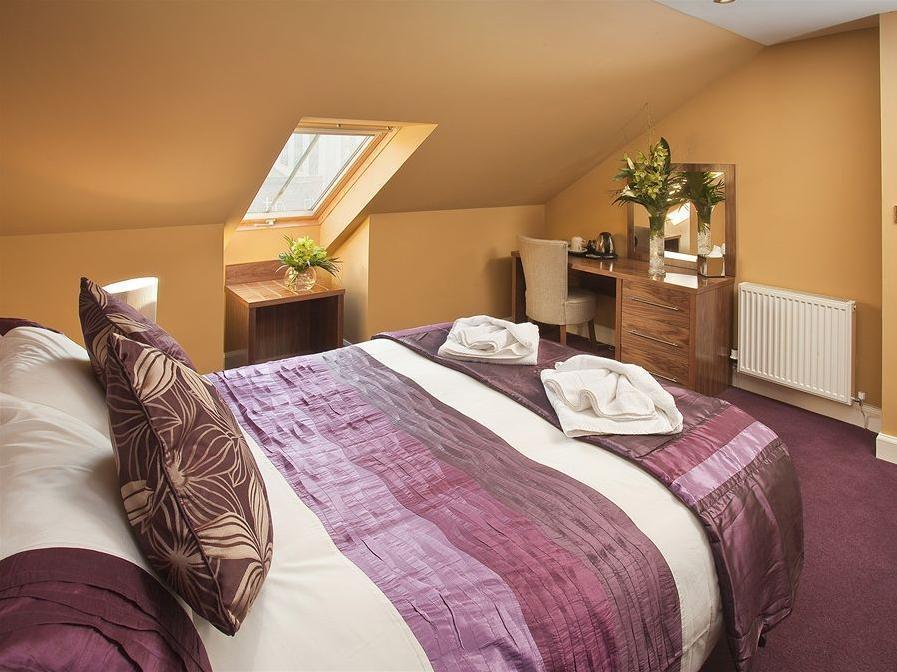 Hotel New Town 3*