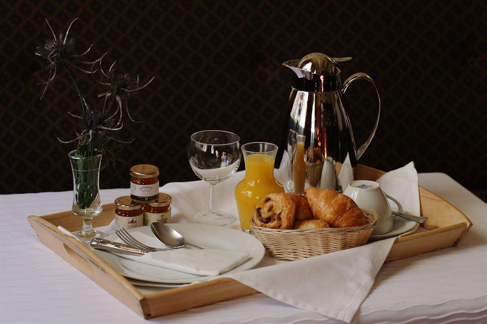 Thistle Hotel 3*