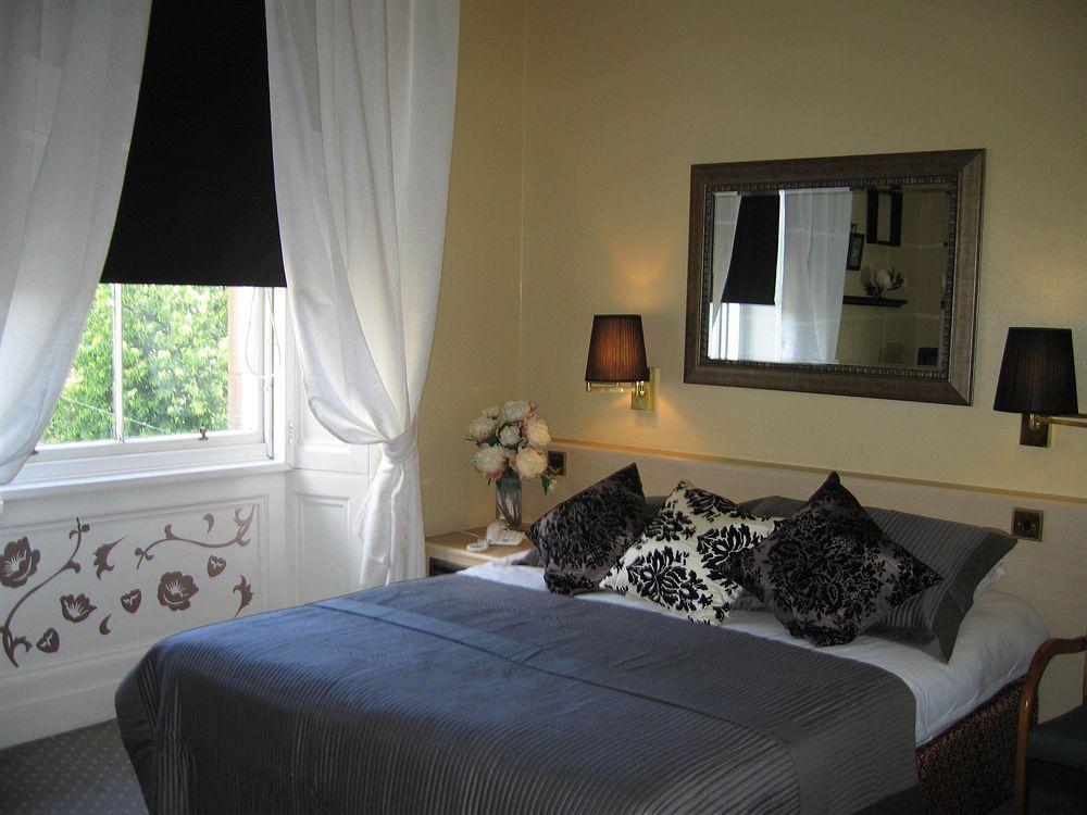 Thistle Hotel