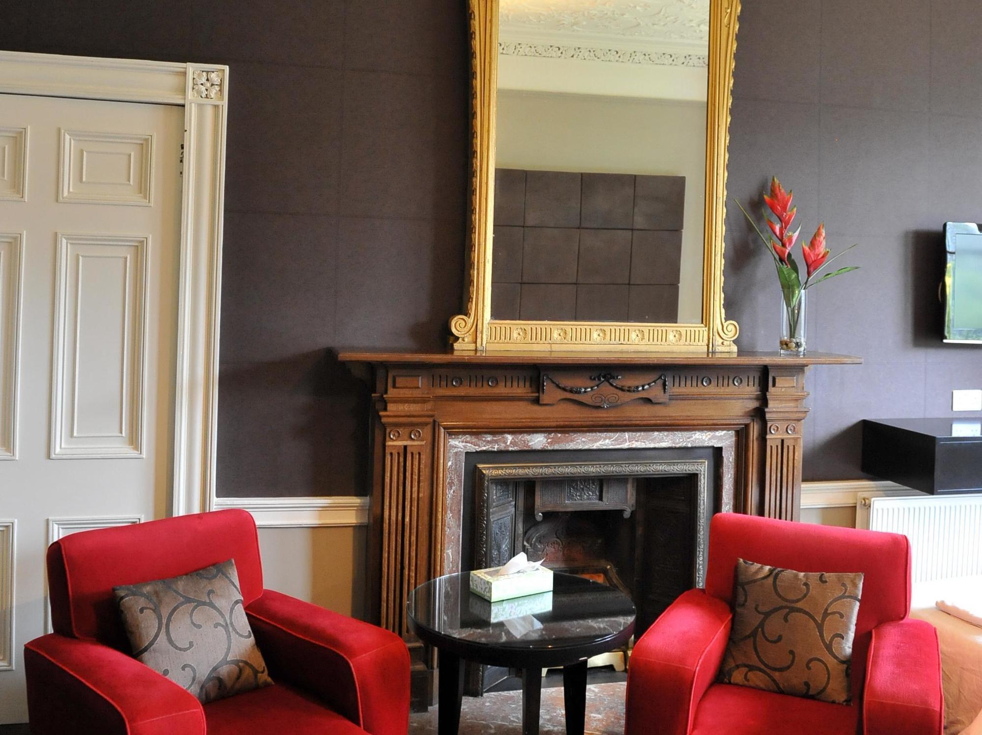 The Thrums 3* Edinburgh