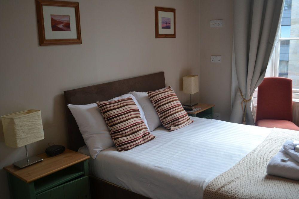 Dene Guest House, New Town Guest house Edinburgh