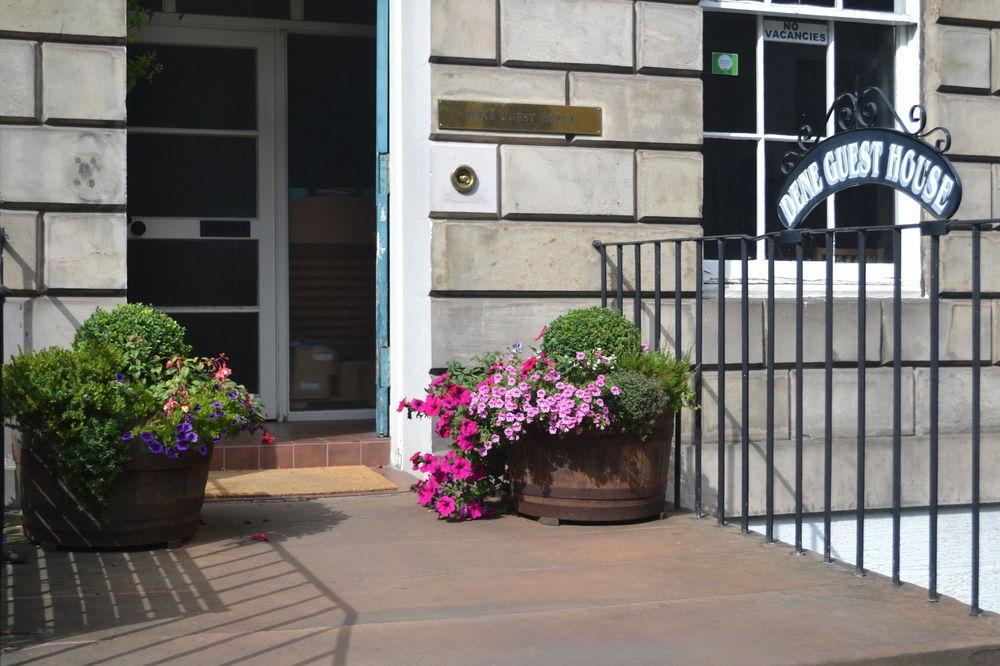 Dene Guest House, New Town 3*