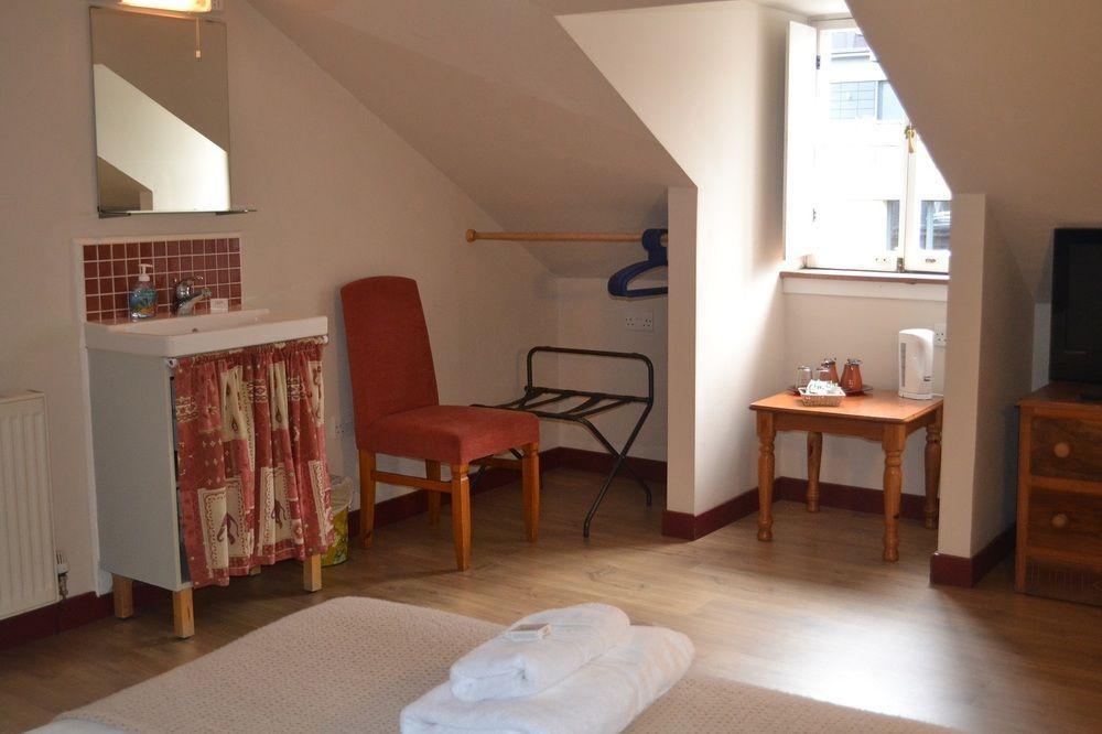Dene Guest House, New Town Guest house
