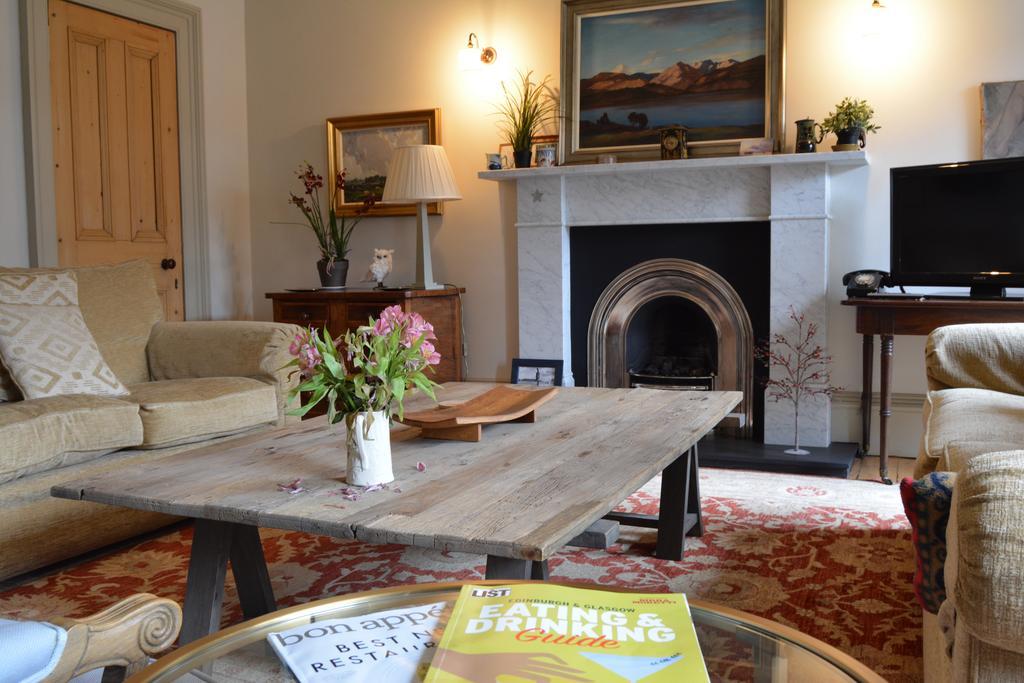 Royal Mile Elegance - Space & Luxury Edinburgh