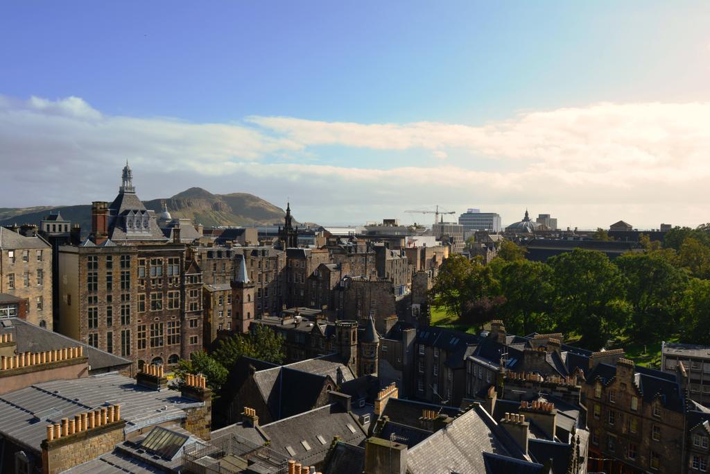 Royal Mile Elegance - Space & Luxury Edinburgh