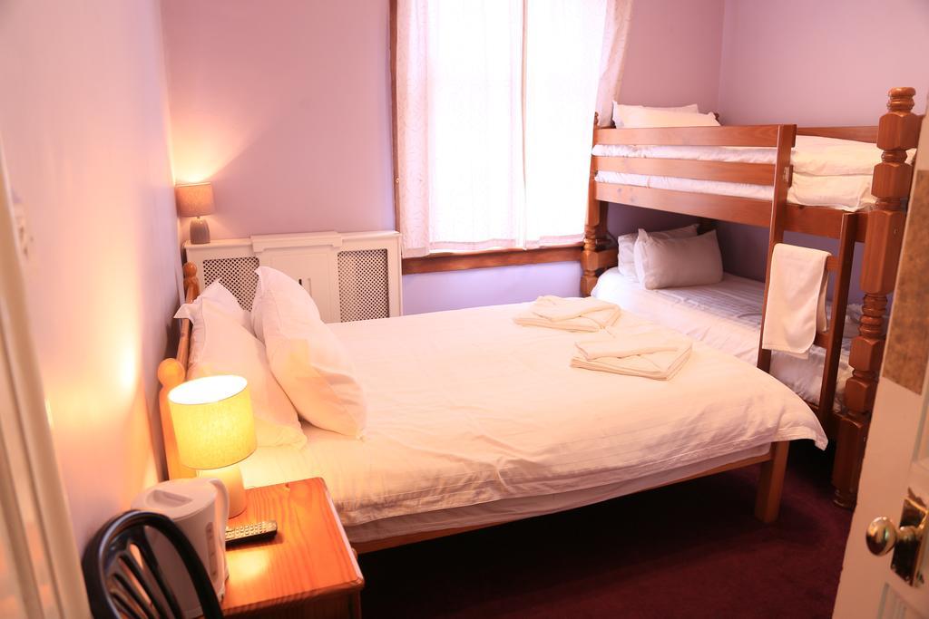 Hotel Twin Lions