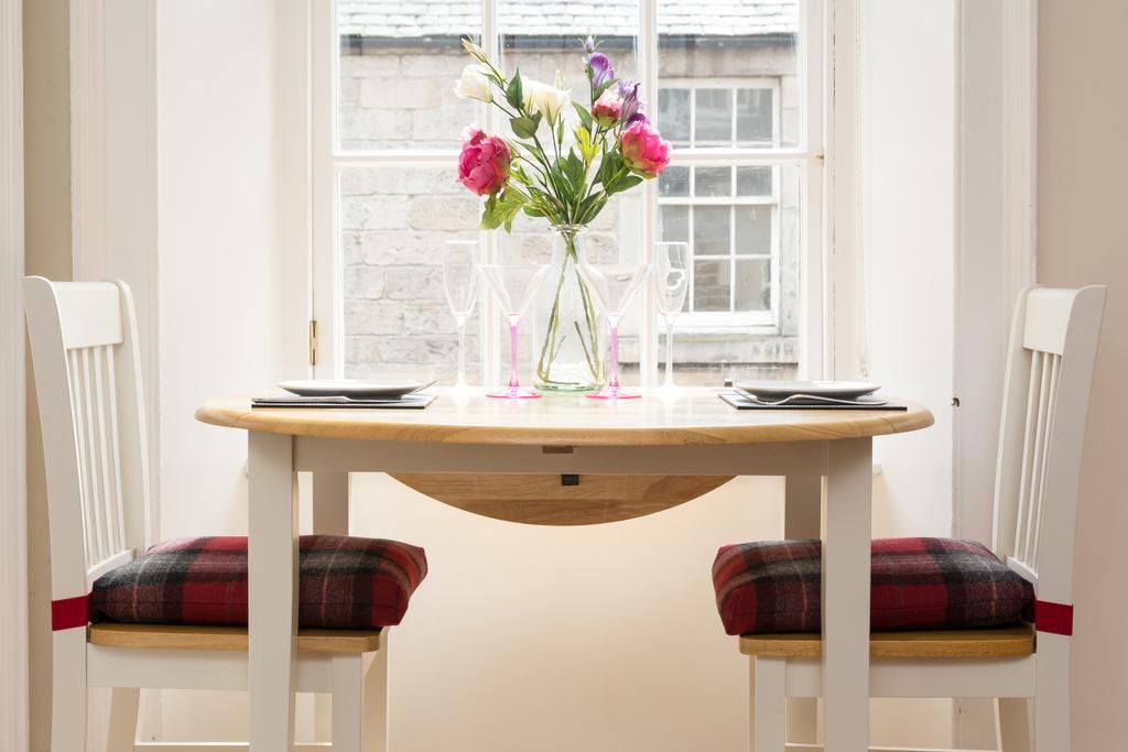 Luxury New Town 1 Bed Appartement EDI