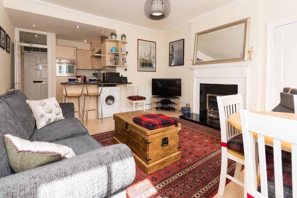 Luxury New Town 1 Bed Appartement *