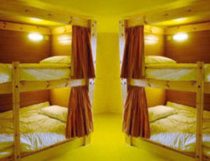 Almond House 2* Edinburgh