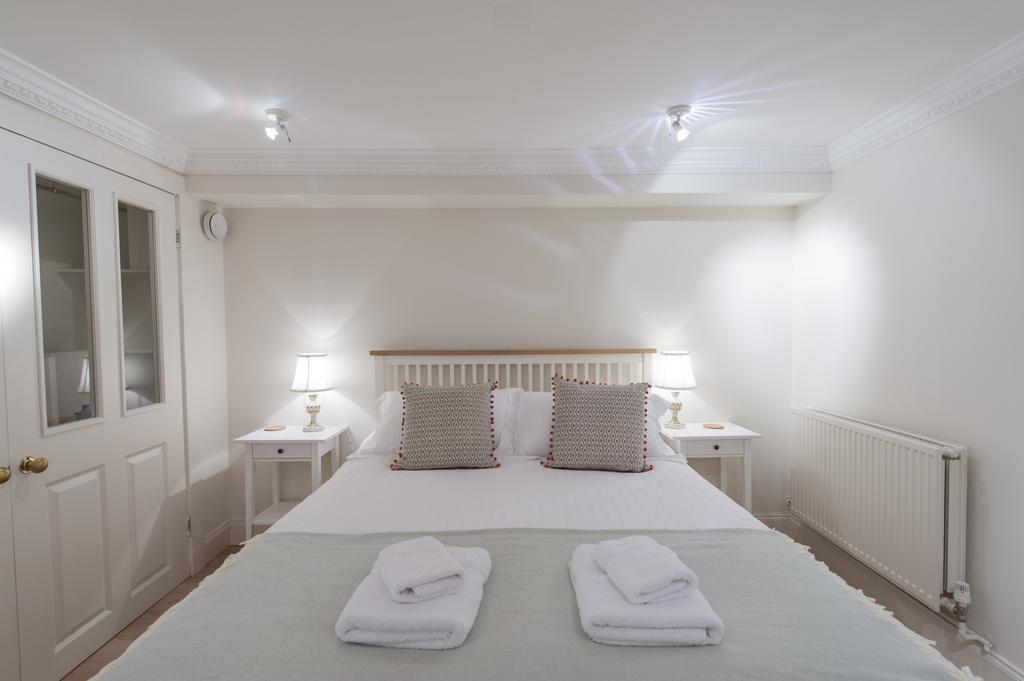 Jamaica Street 7 *