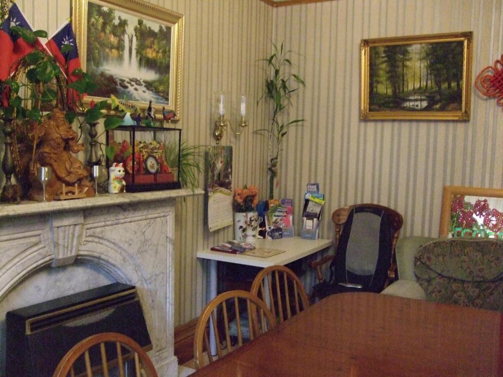 Bed & Breakfast Swan Lake 3*
