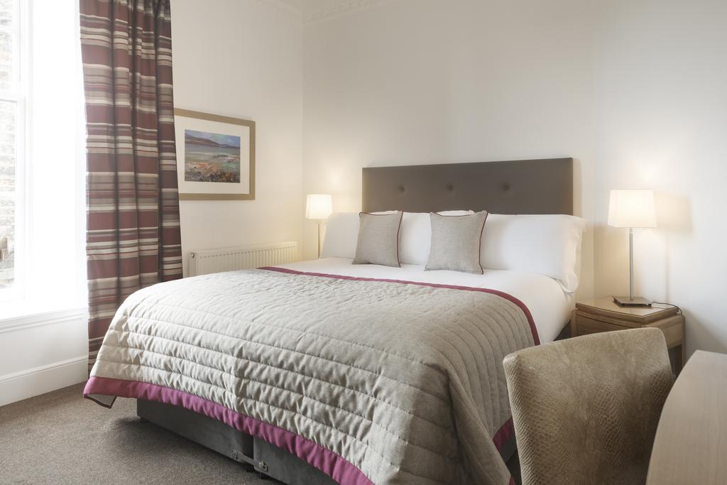 Fountain Court - Royal Garden 4* EDI