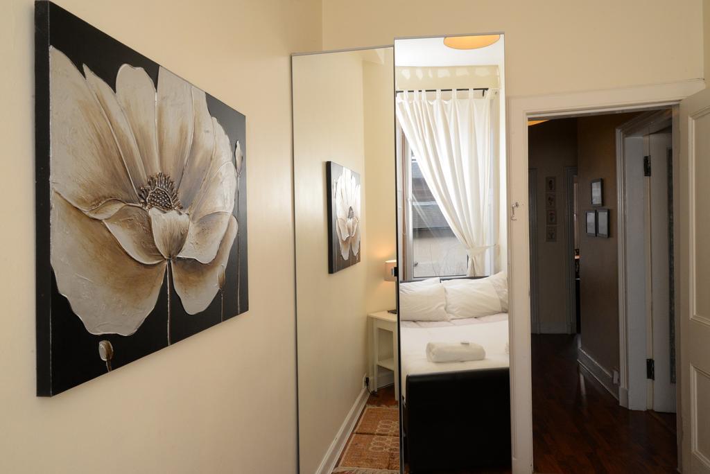 Pitt Street Apartment Beautiful Spacious Apartment Free Parking And Free Sanitizer Apartment *