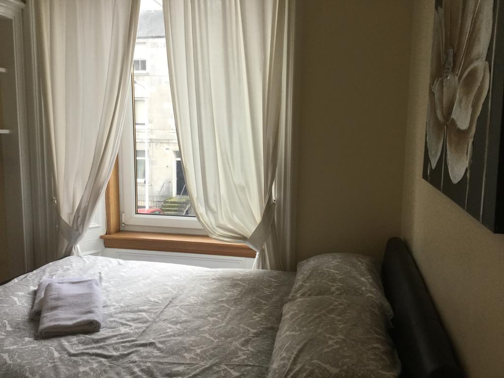 Pitt Street Apartment Beautiful Spacious Apartment Free Parking And Free Sanitizer Apartment *