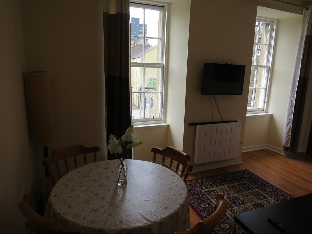 Apartment Our City - St Patrick Square Edinburgh