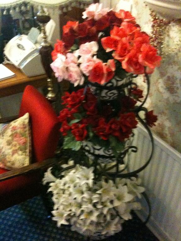 Almond House Bed & Breakfast