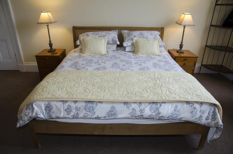 The Learmonth Hotel 2*