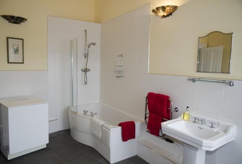 The Learmonth Hotel