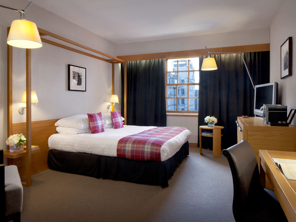 Radisson Blu Hotel, Centre 4* EDI