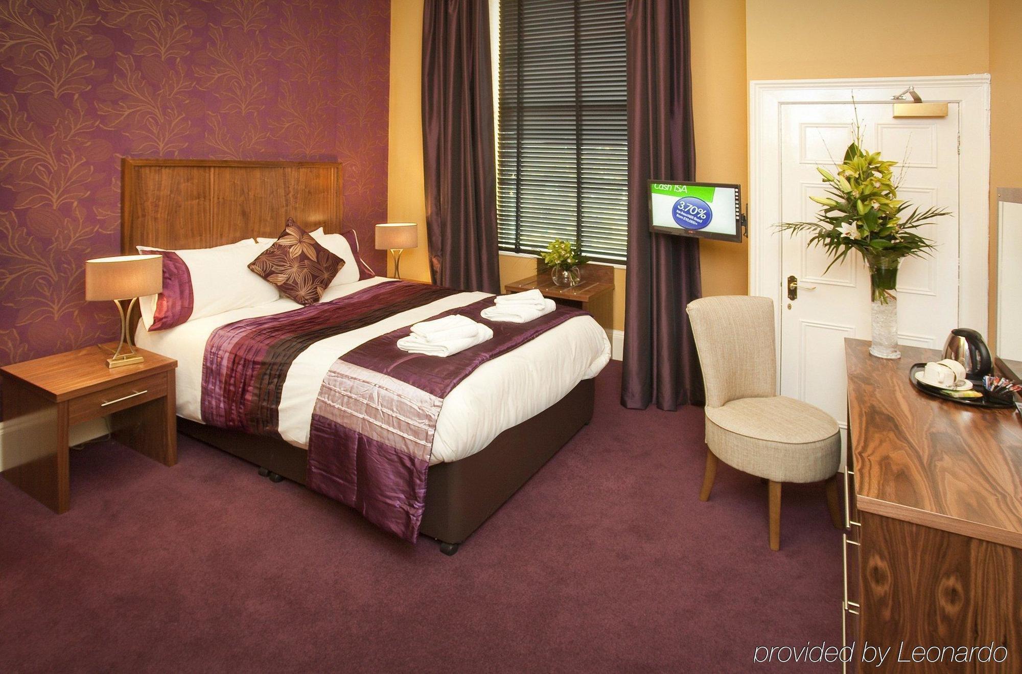 New Town Hotel