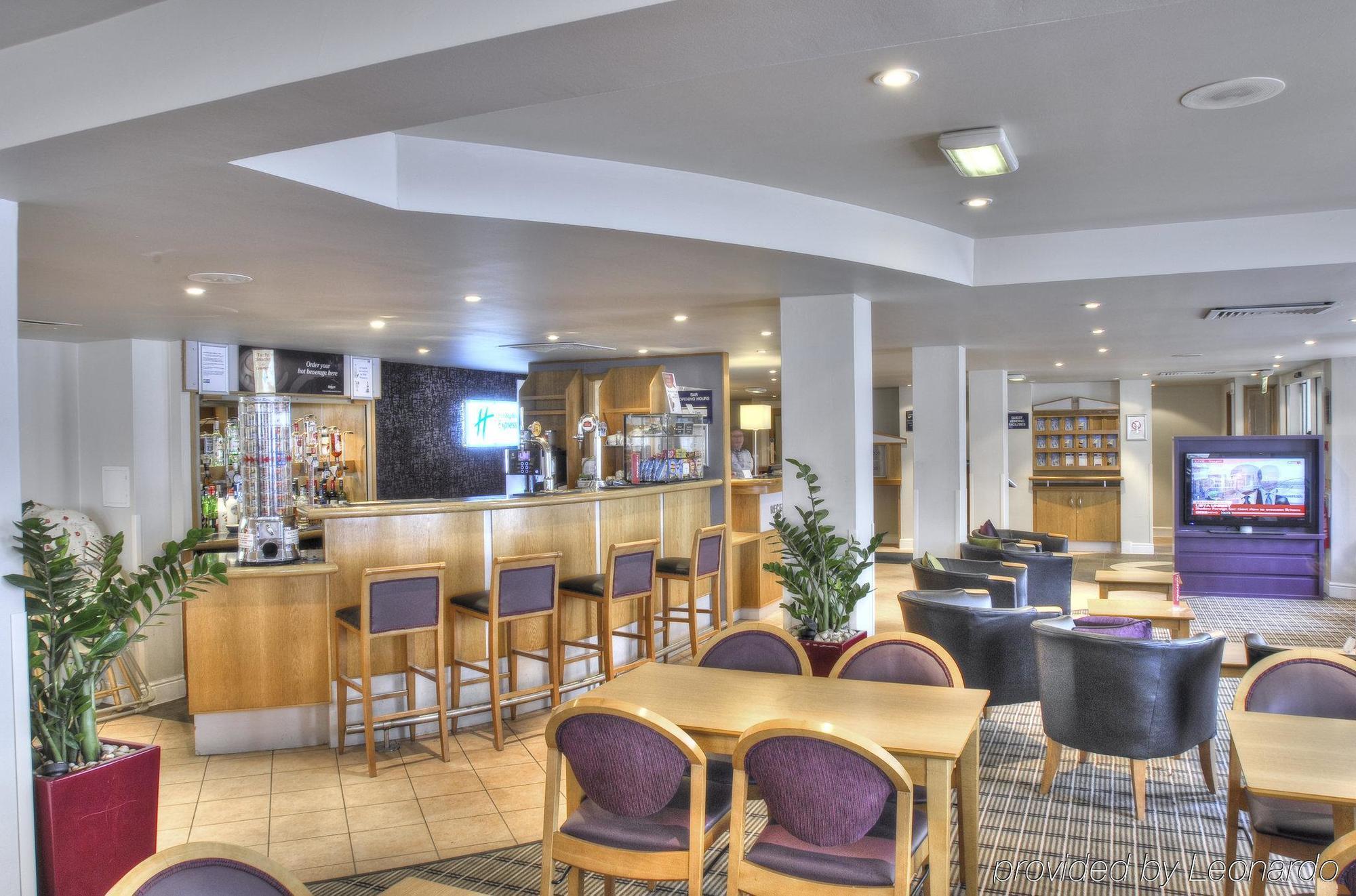 Holiday Express - Leith Waterfront By Ihg Hotel 3*