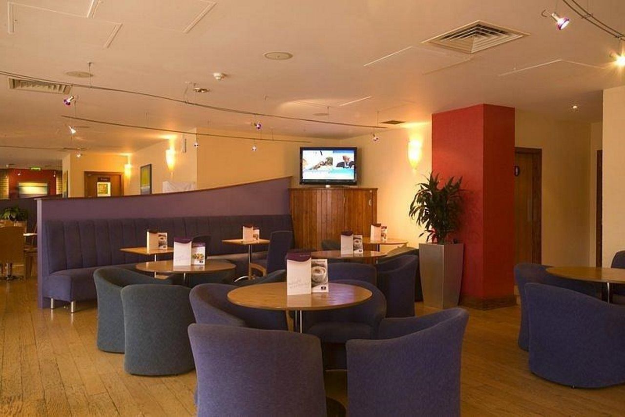 Premier Hotel