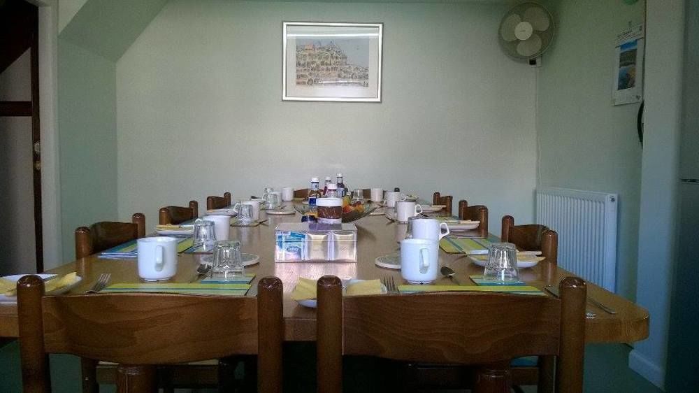 Pillars House Hotel EDI