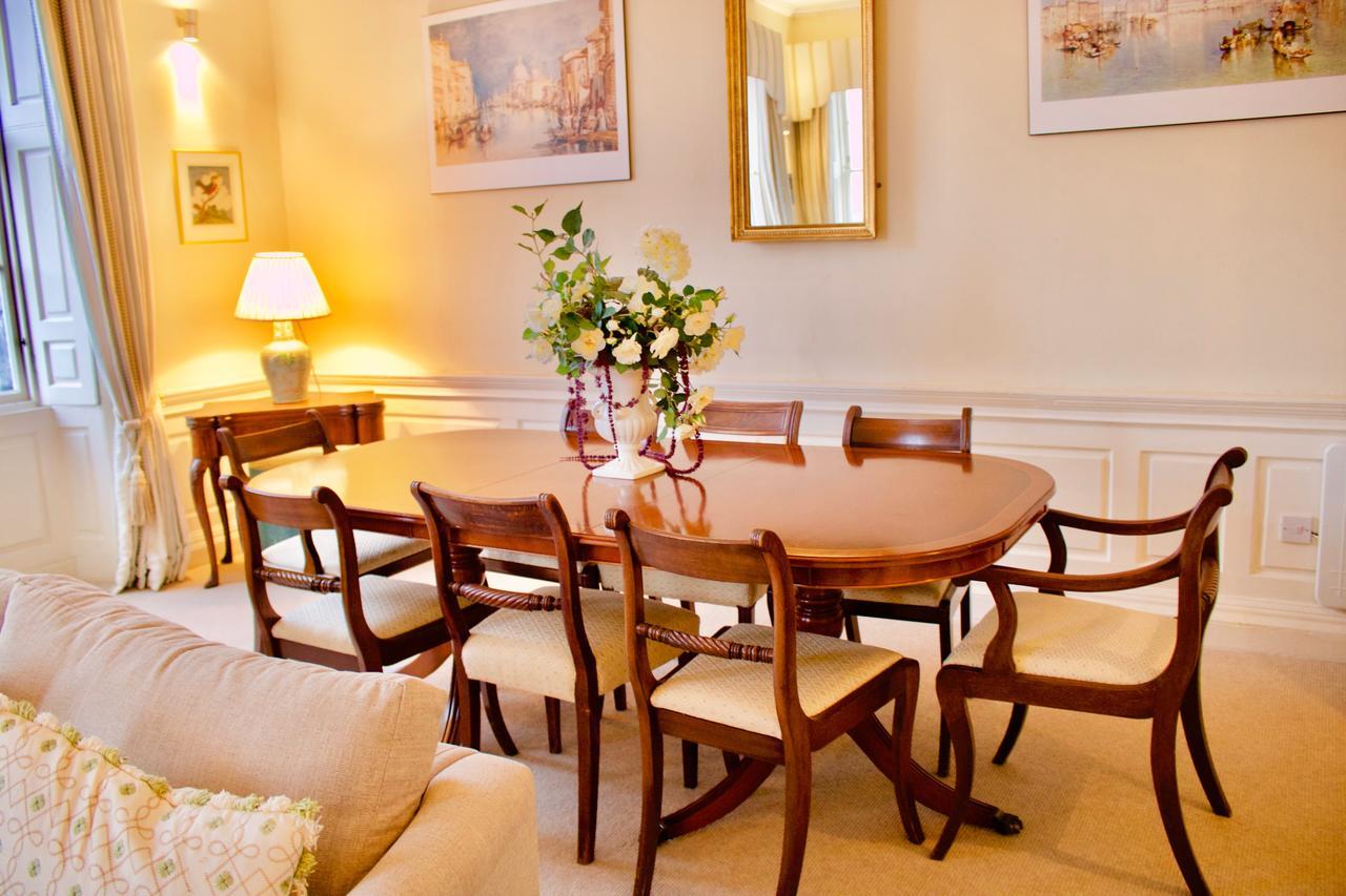 Appartement Period On Castle Street *