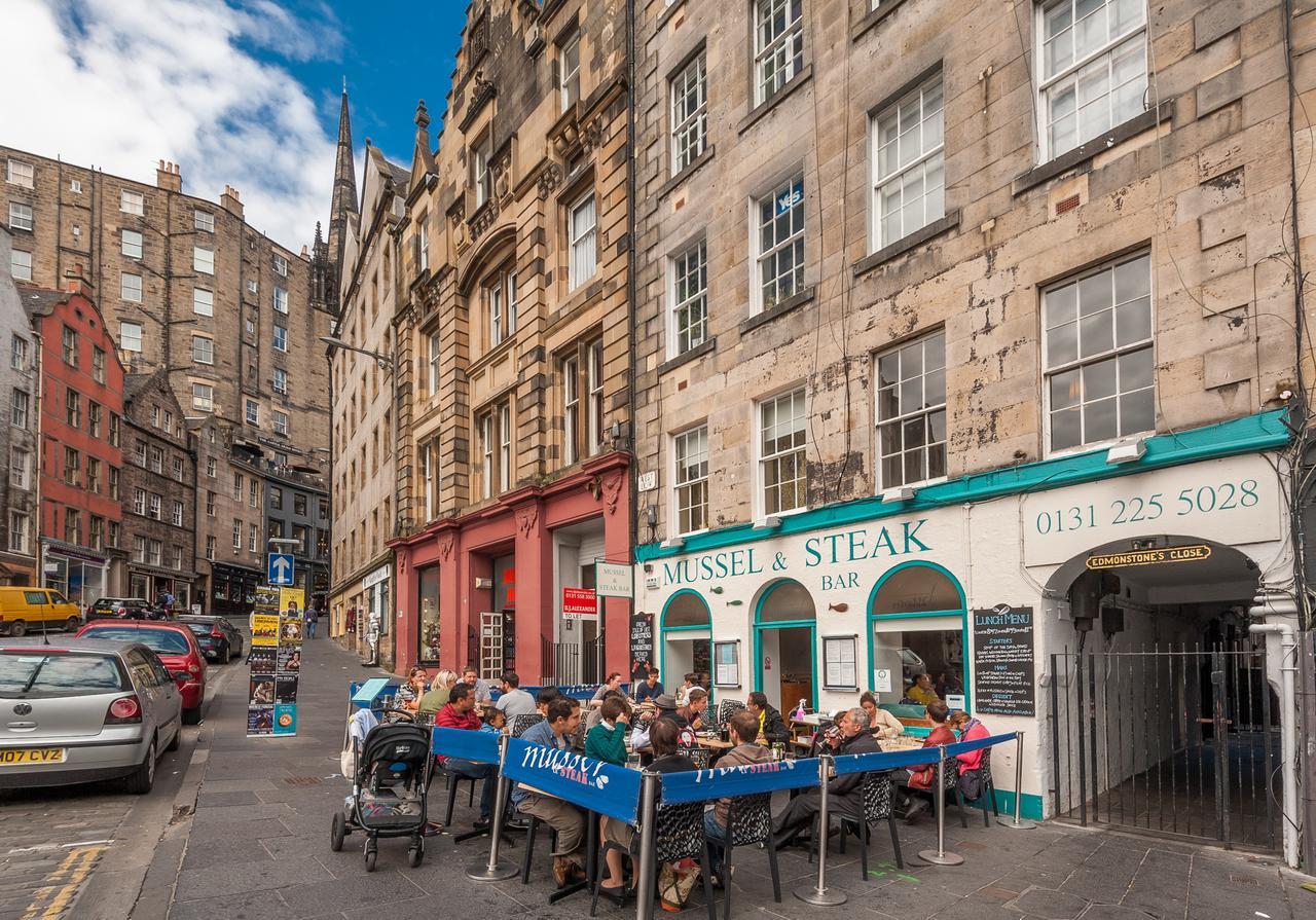 The Edmonstone's Close Apartment