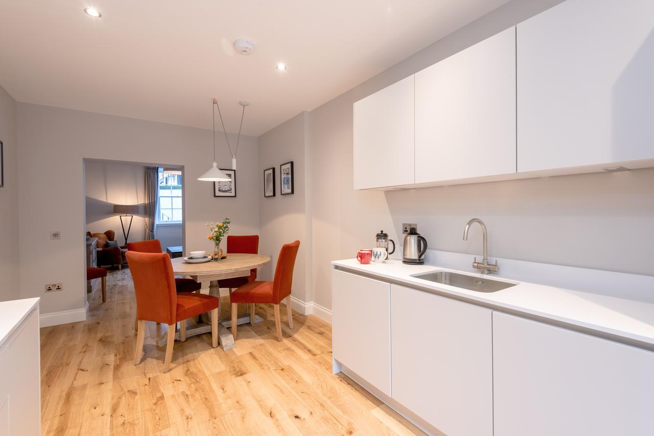 Luxury Apartment, Stafford Street *