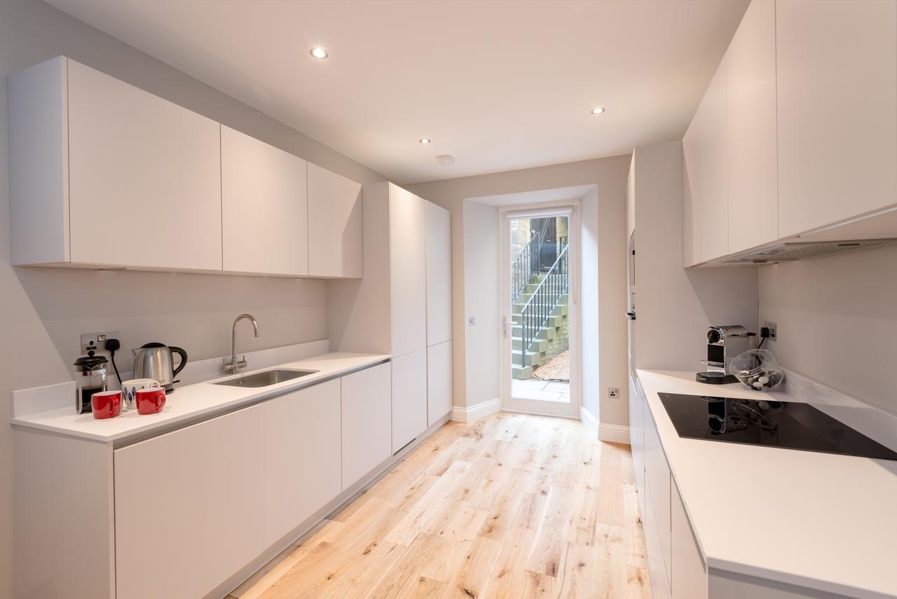 Luxury Apartment, Stafford Street