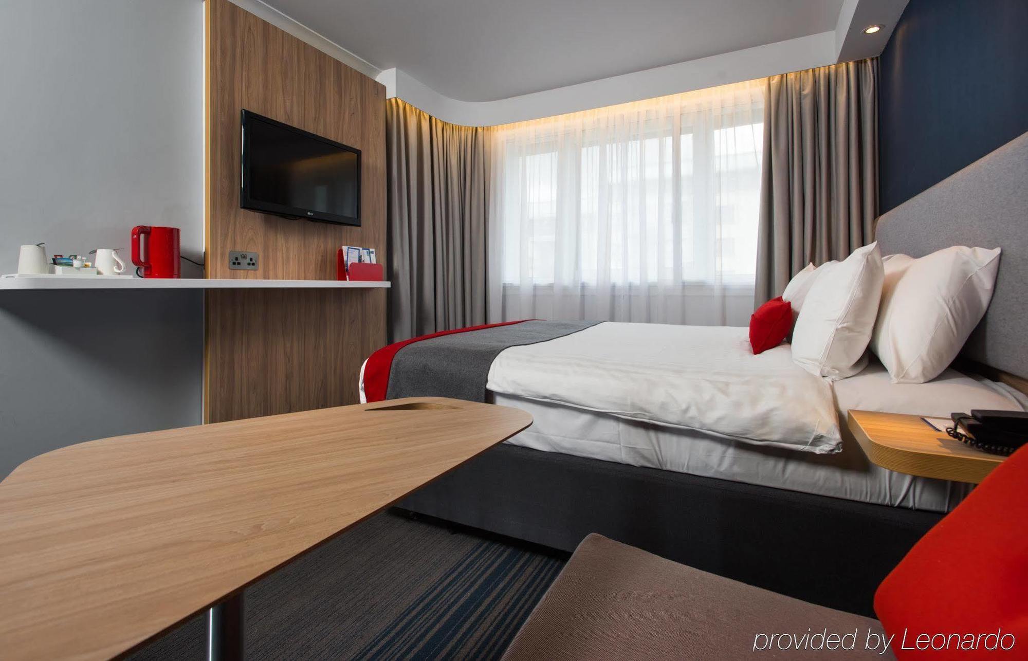 Holiday Express - Leith Waterfront By Ihg 3* EDI