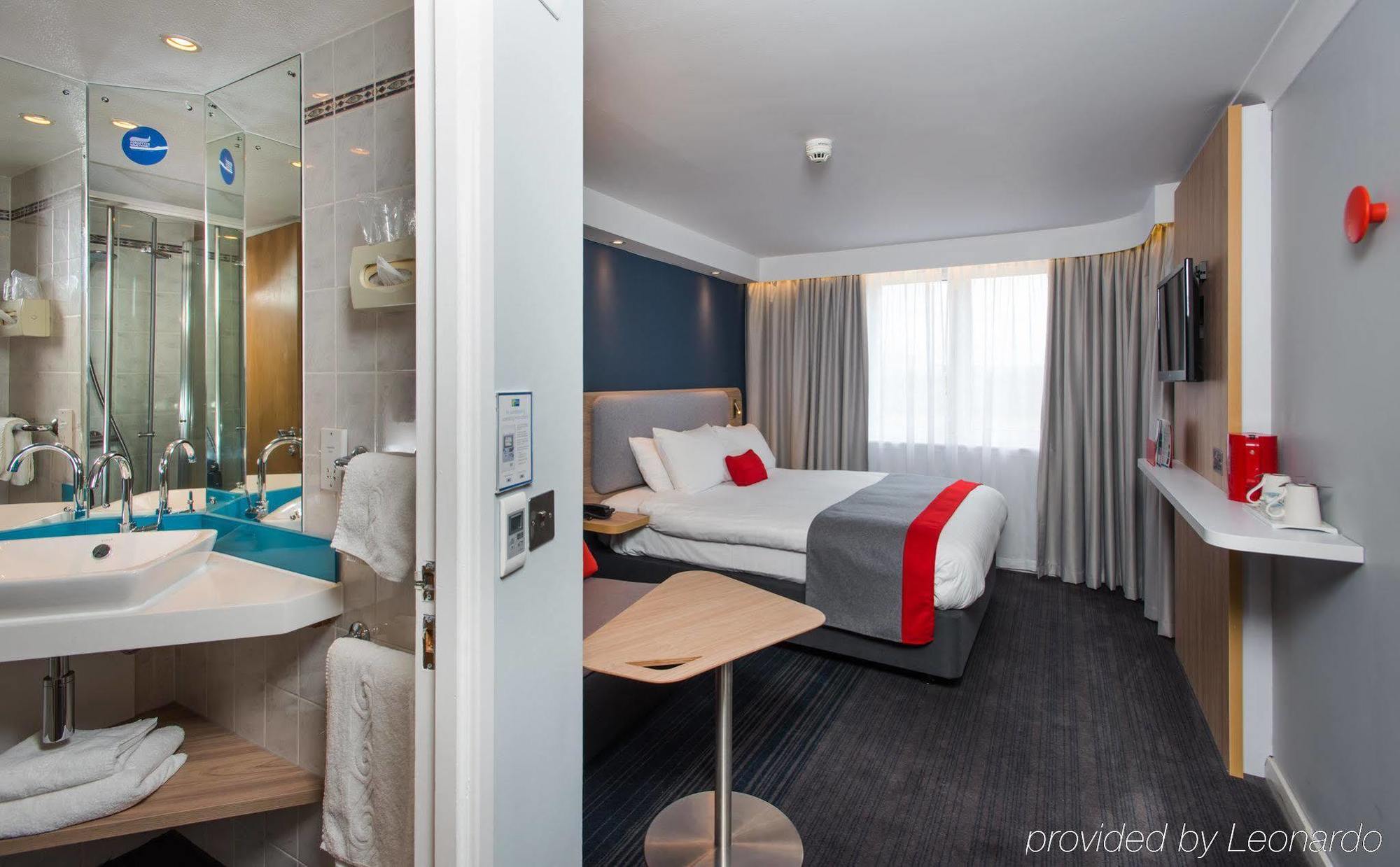 Holiday Express - Leith Waterfront By Ihg Hotel 3*