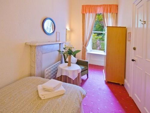 Halcyon House 3* EDI