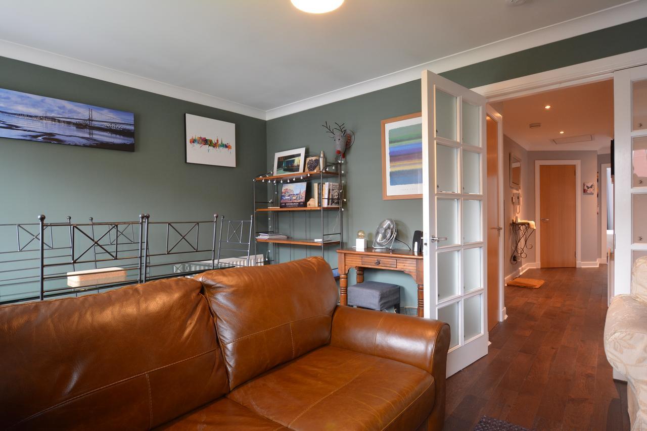 Holyrood Park - Carparking Included! Appartement *