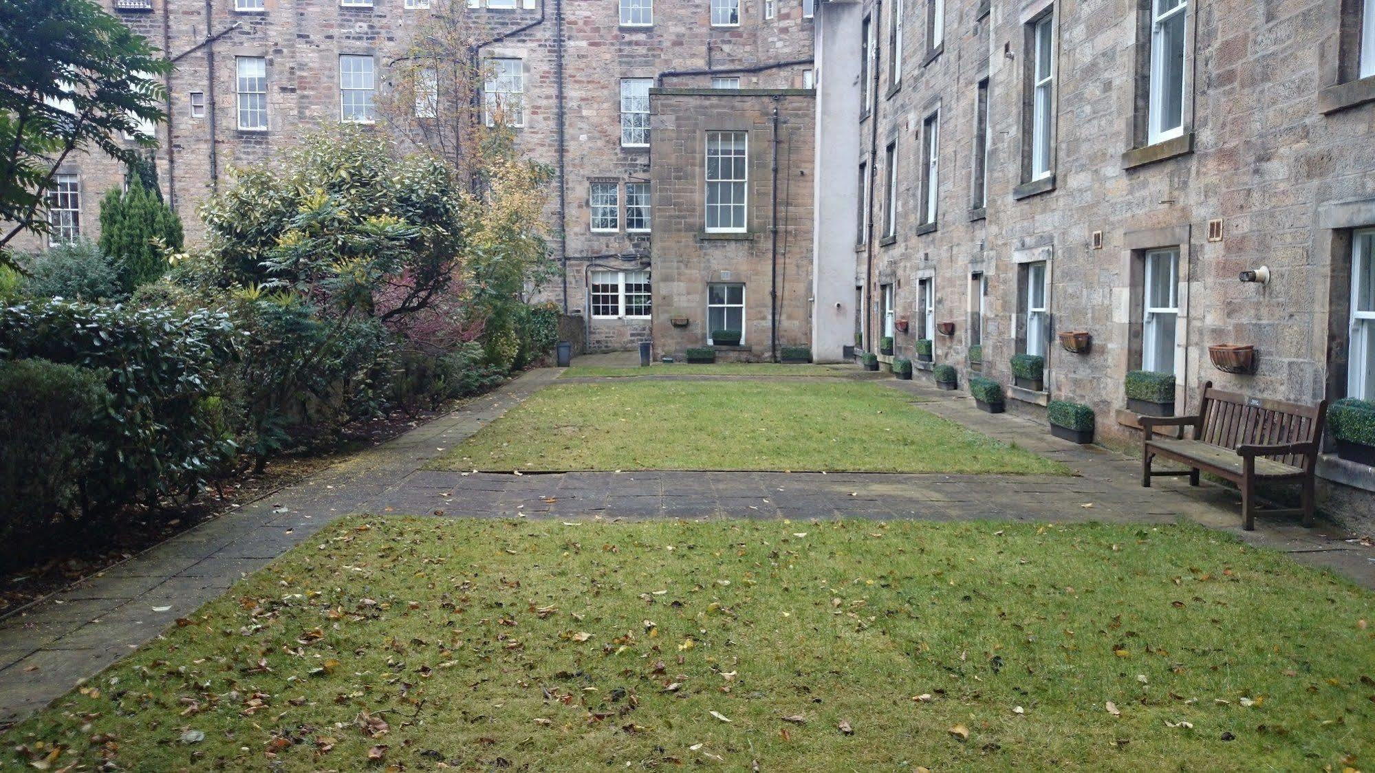 Aparthotel Fountain Court - Royal Garden 4*