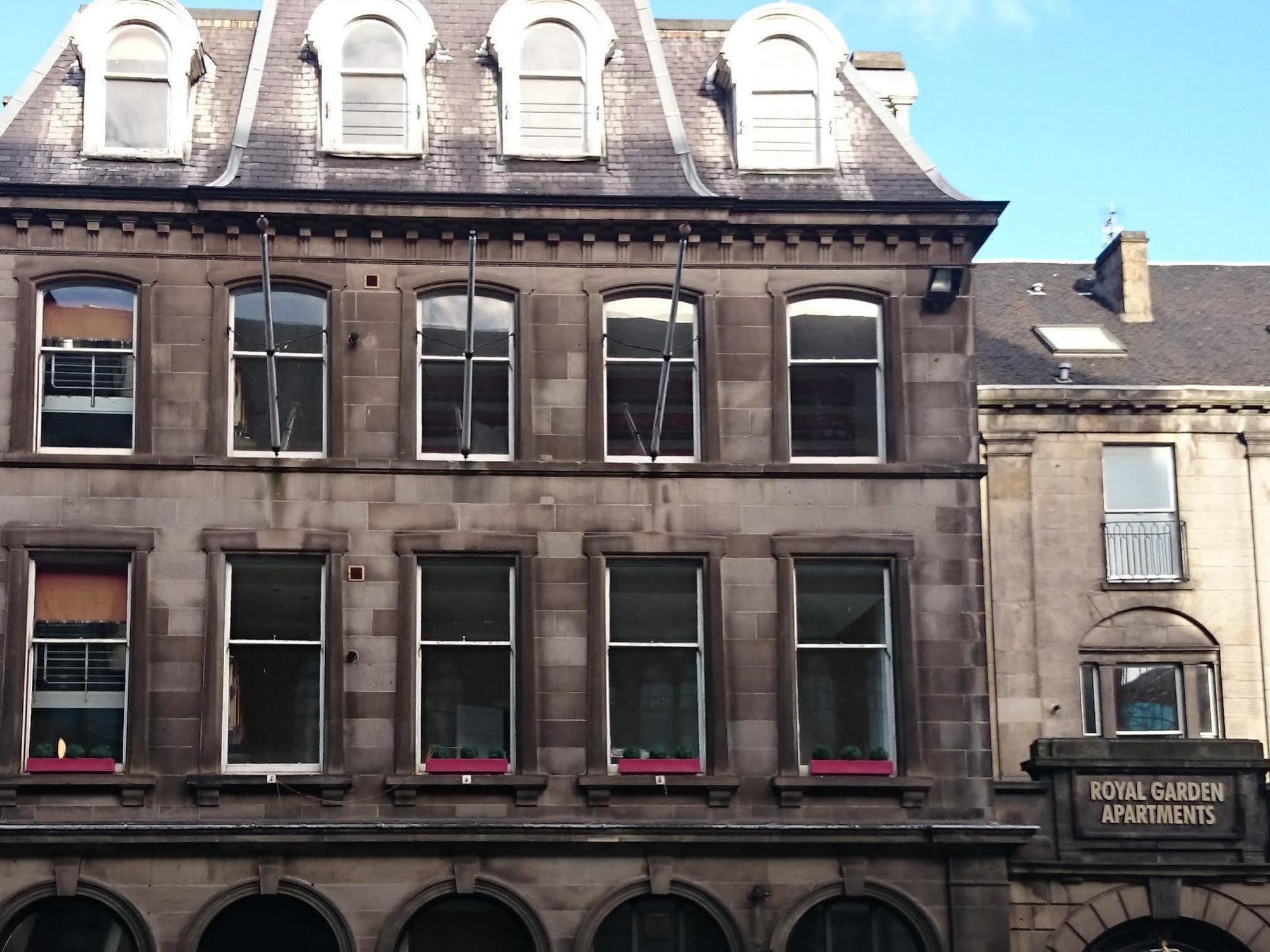 Fountain Court - Royal Garden 4* EDI