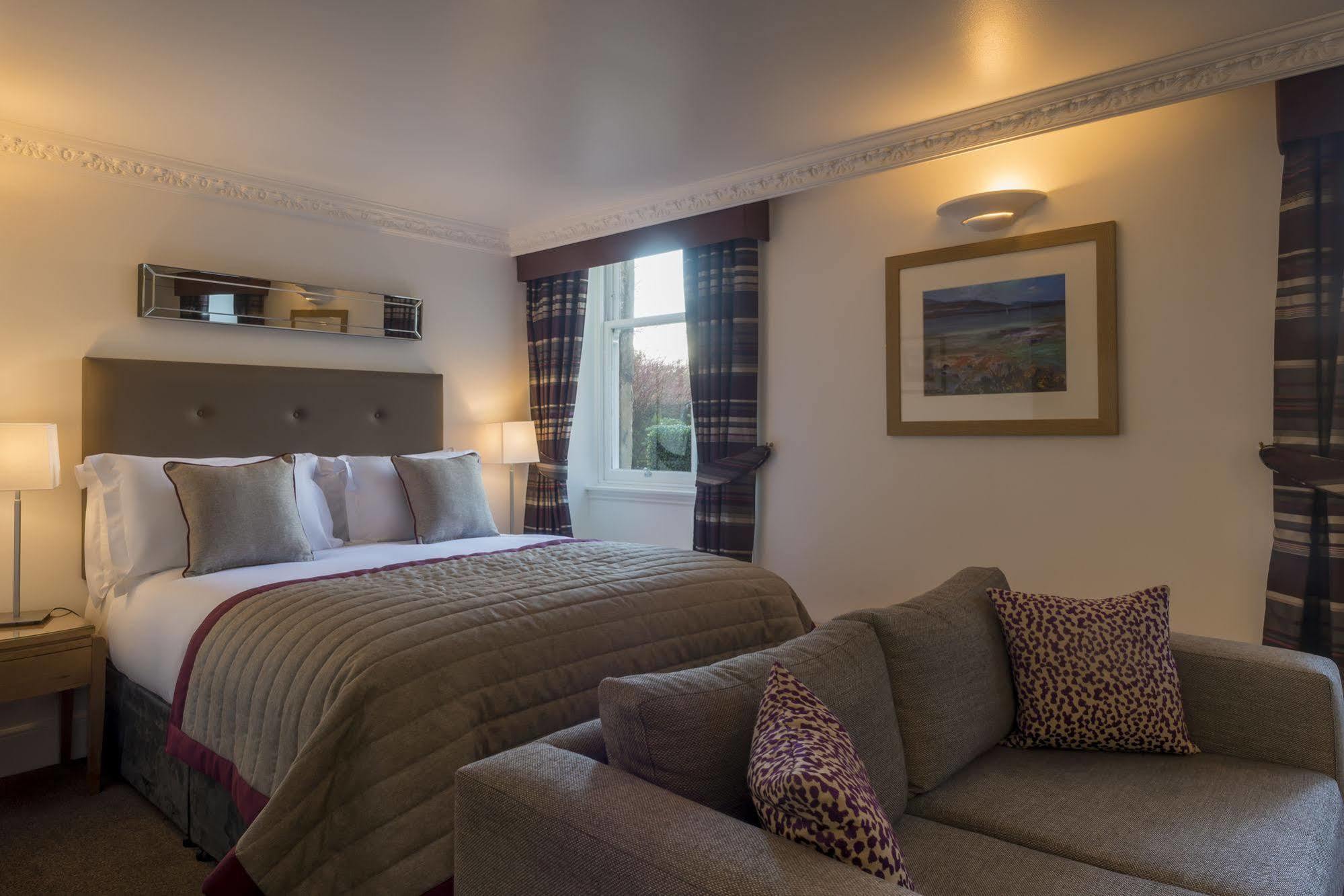 Fountain Court - Royal Garden 4*
