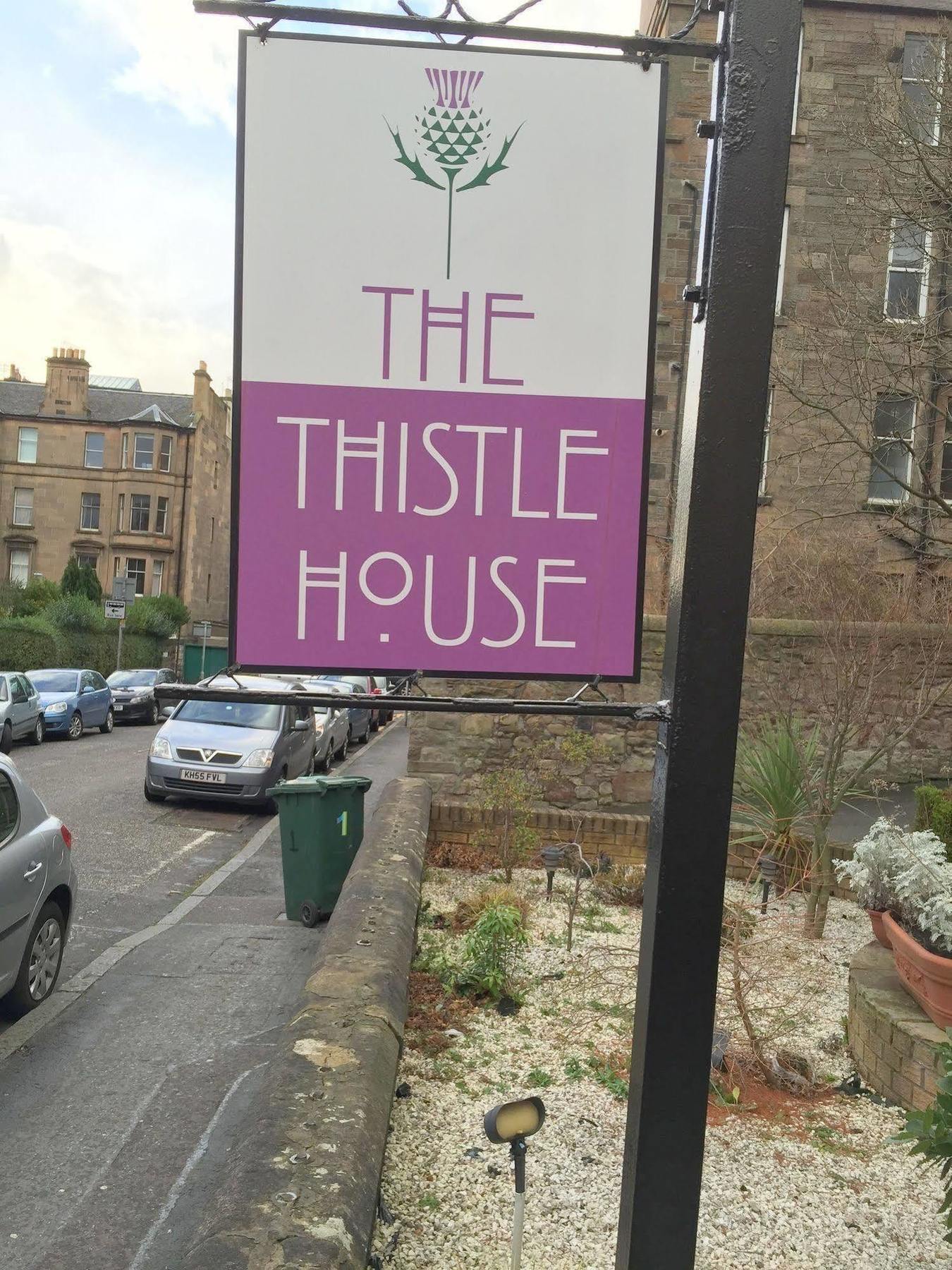 Apartment The Thistle House *