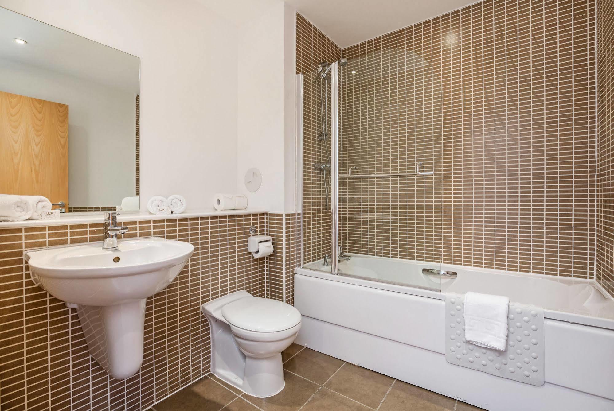 Hot-el-apartments Waterfront Aparthotel Edinburgh