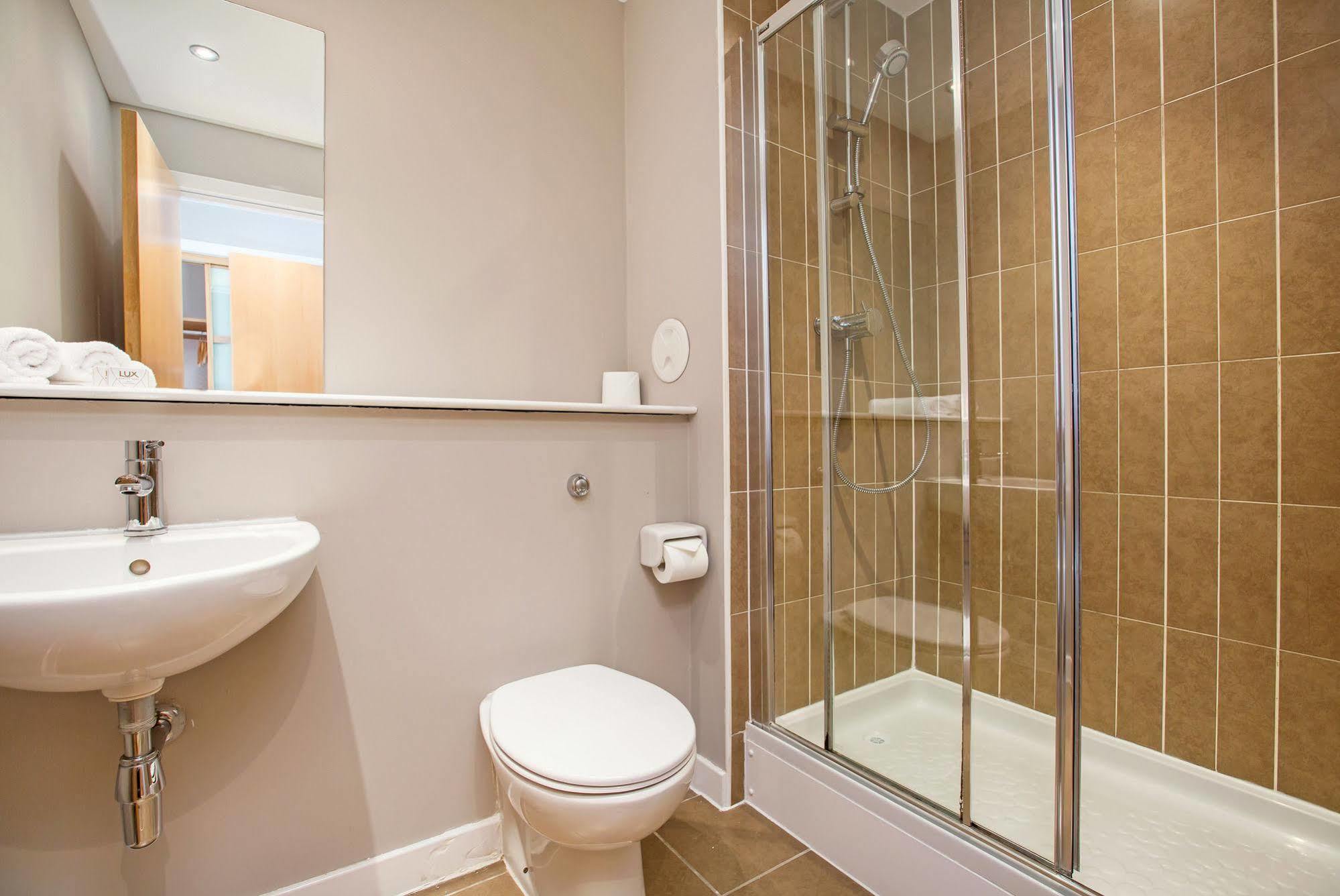 Hot-el-apartments Waterfront 4*