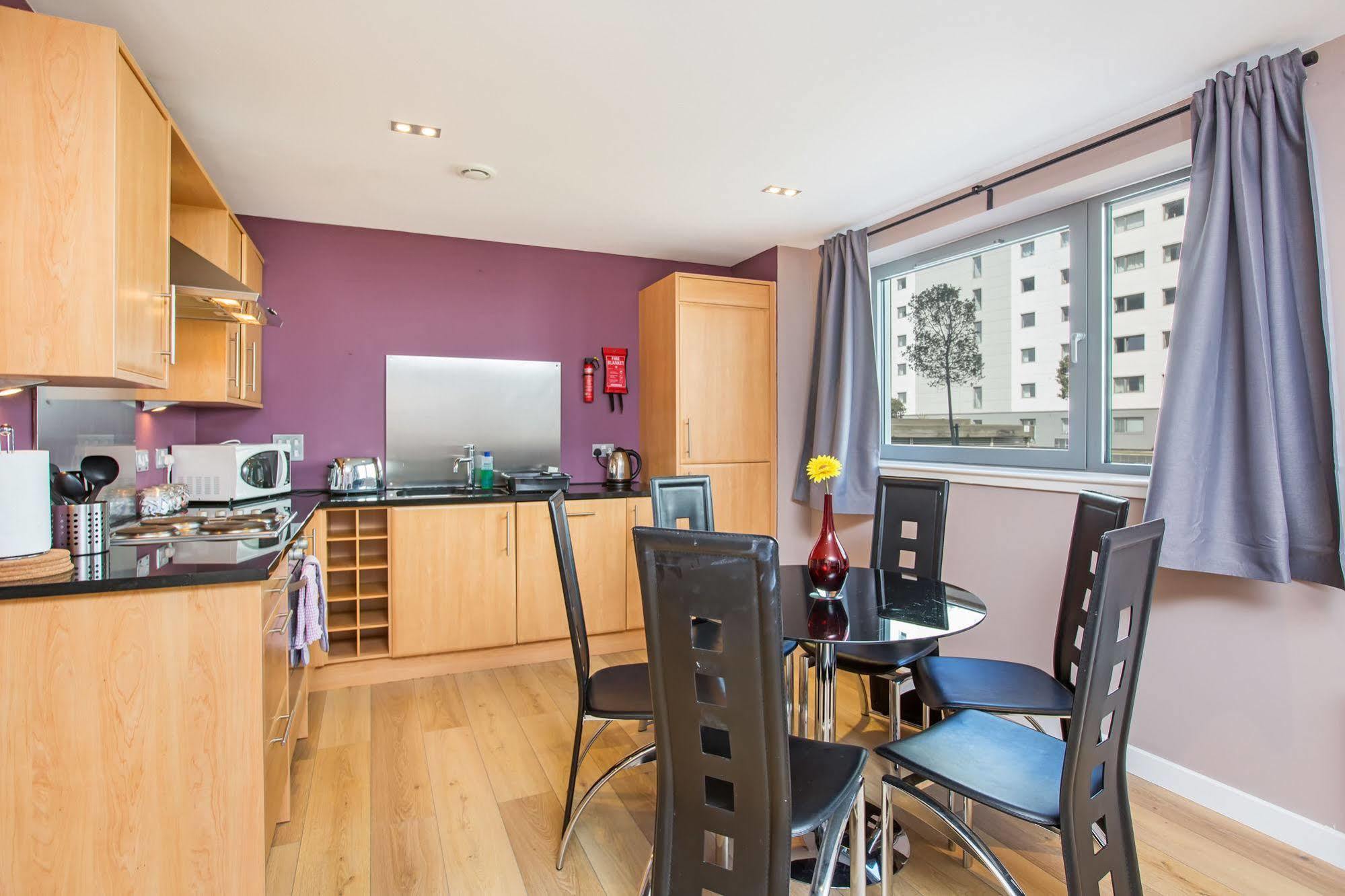 Hot-el-apartments Waterfront Aparthotel Edinburgh