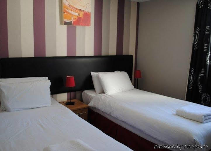Hot-el-apartments Waterfront 4* Edinburgh
