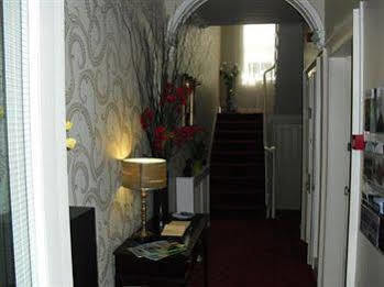 Edinburgh Central Rooms 3*