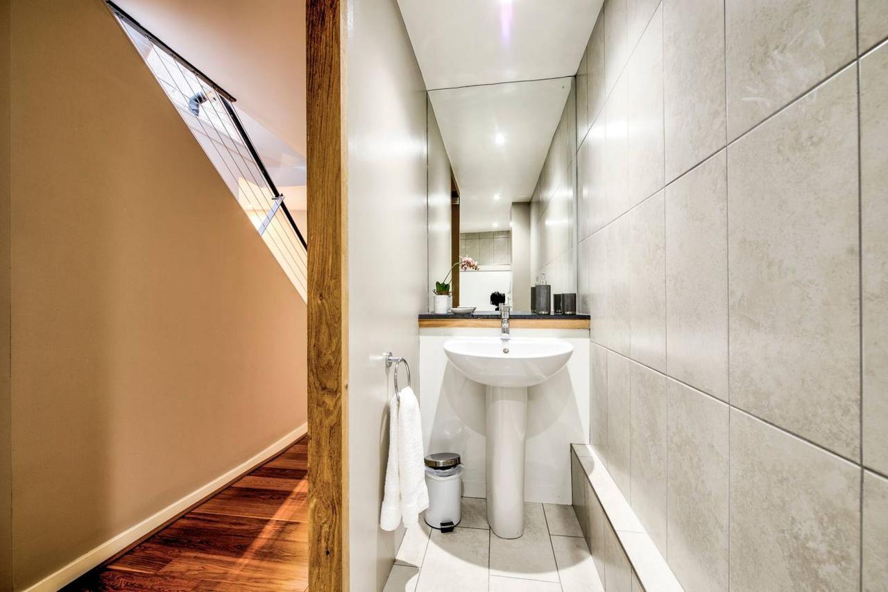 Altido Stunning And Modern 3bedroom Mews House With Parking Ferienhaus EDI